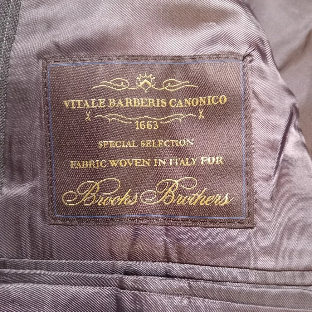 Brooks Brothers 1818 Regent Vitale Barberis Canonico 40L 100% Wool Black Pinstri